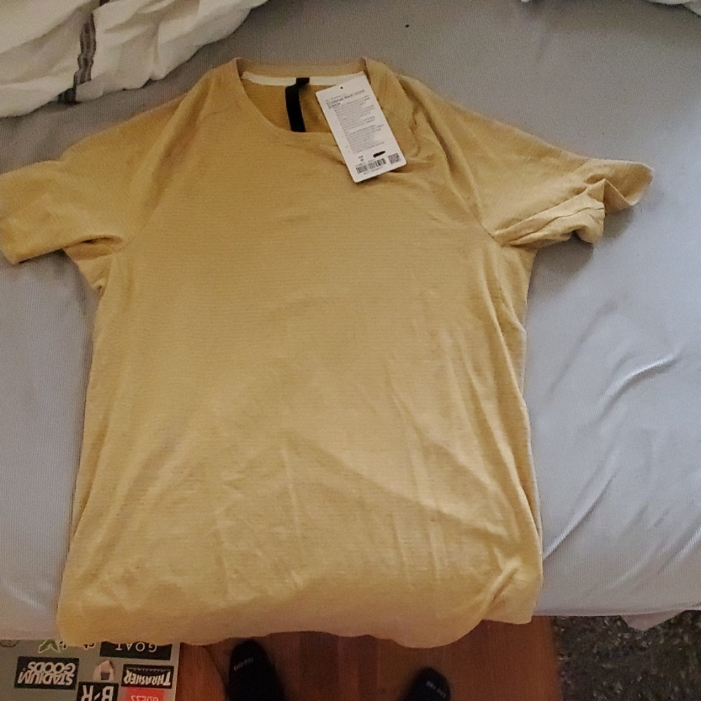 Lululemon Drysense Mesh Short Sleeve Shirt
